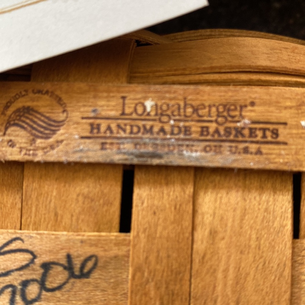 Longaberger basket and mini loaf dish - Picture 4 of 5